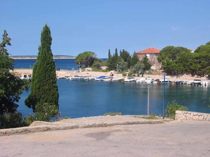 Hafen in Mandre
