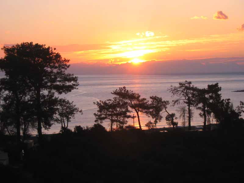 Sonnenaufgang über dem Meer