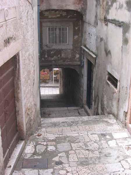 verwinkelte Gassen in Sibenik