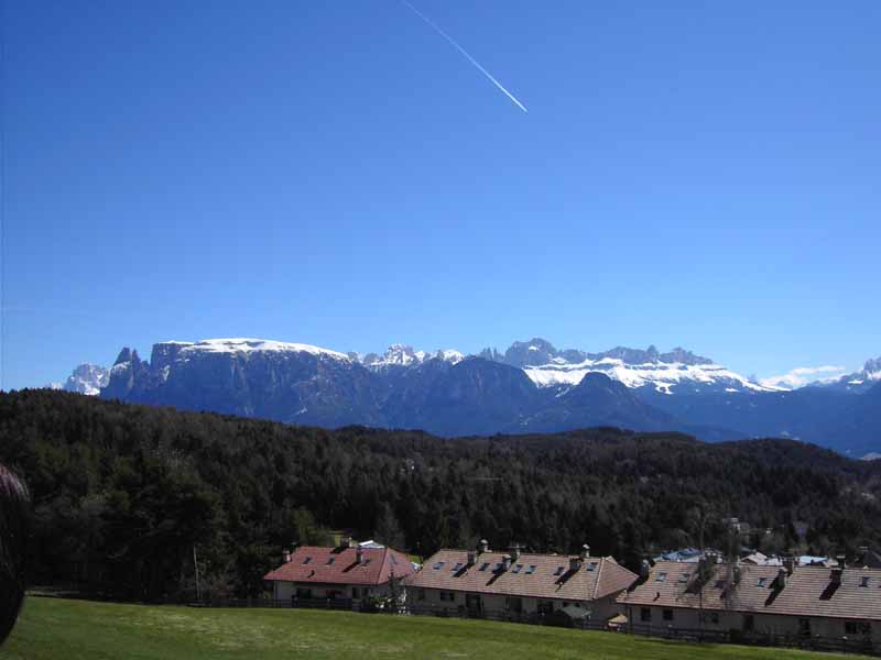 links der Schlern - rechts der Rosengarten