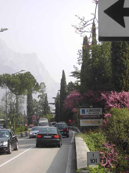 südlicher Ortseingang von Limone
