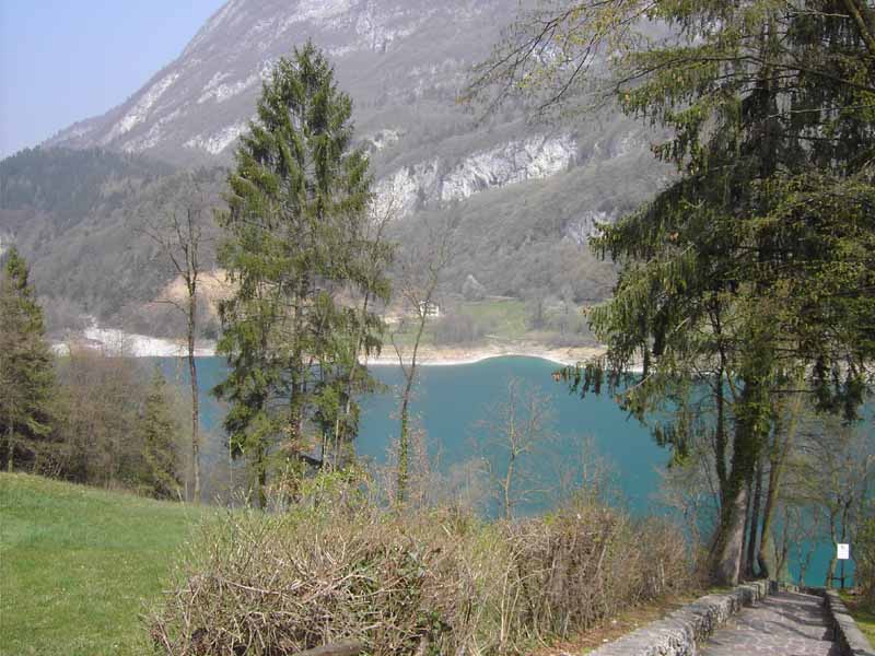 Lago di Tenno