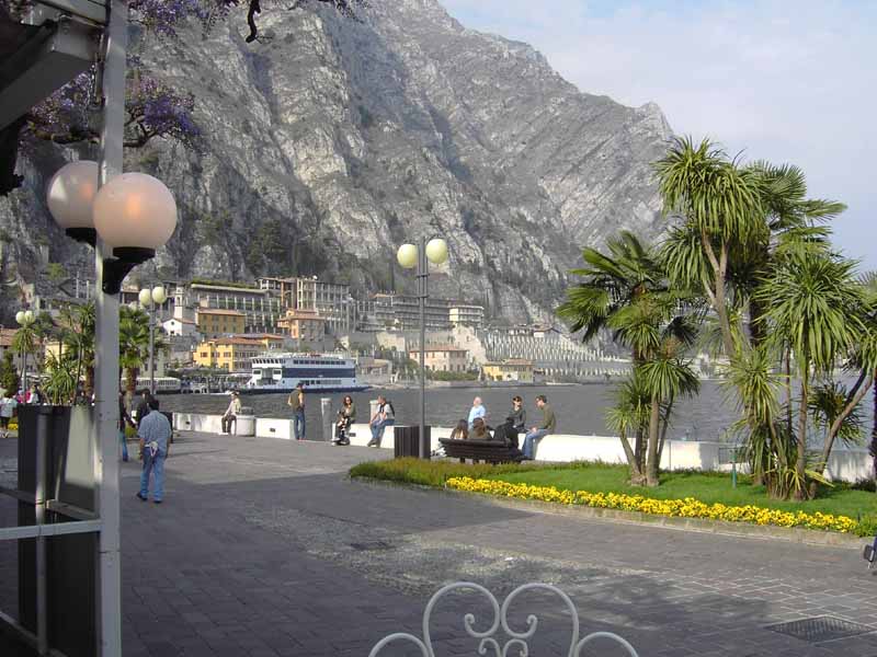 Limone - Promenade und heutige Schiffsanlegestelle