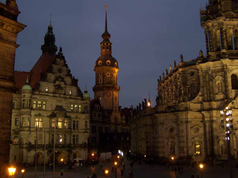 Hofkirche und Residenz