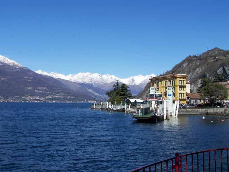 Fährhafen in Varenna