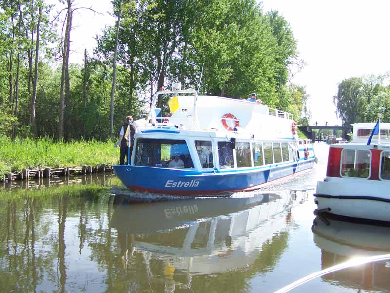 der Platz reicht auch auf dem engsten Kanal