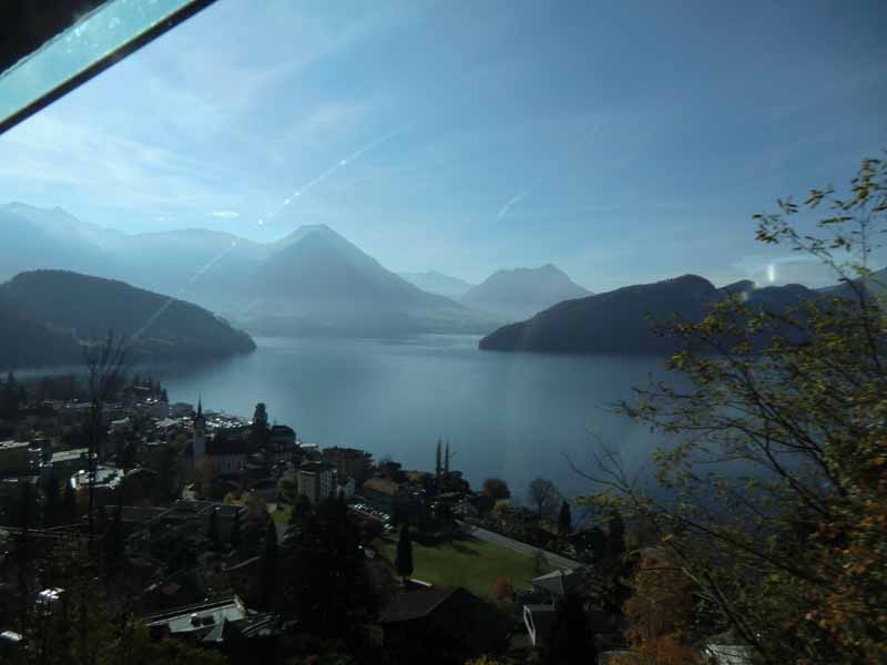 Vierwaldstätter See - aus der Zahnradbahn auf die Rigi
