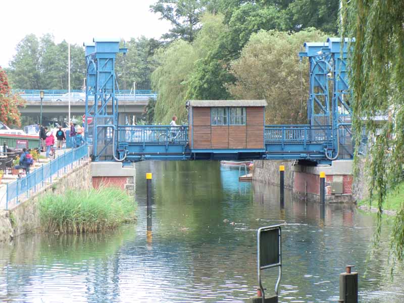 Die Hubbrücke in Plau am See