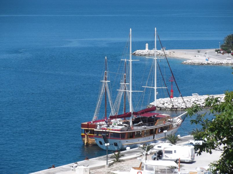 Hafen in Podgora