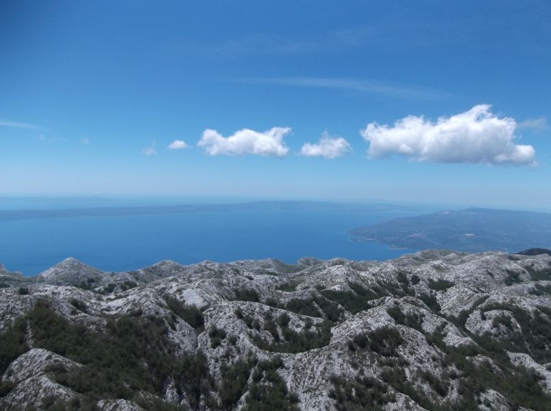 links Hvar, rechts Brac