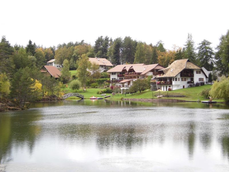 Am Wolfsgrubener See