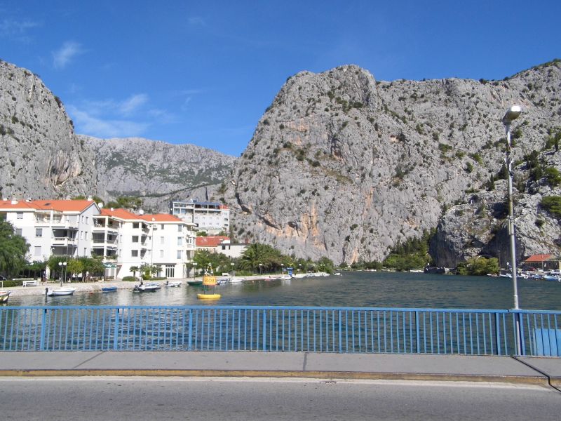 die Cetina kommt aus dem Biokovo