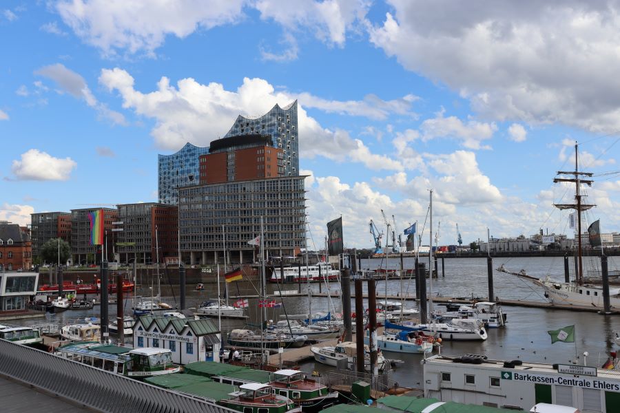 die Elbphilharmonie sieht vollendet aus